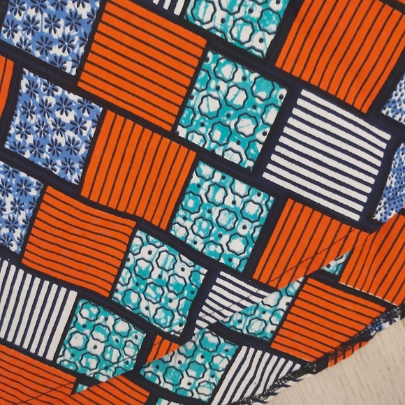 Sleevless top - Picture 3 of 3